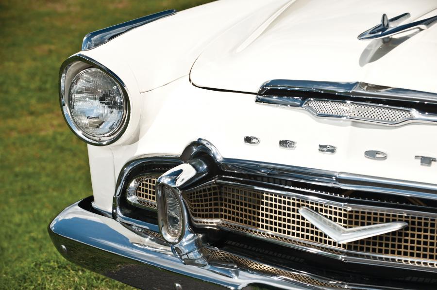 Детали экстерьера DeSoto Fireflite Indy 500 Pacesetter (S-24) 1956 года  (фото 18 из 35)
